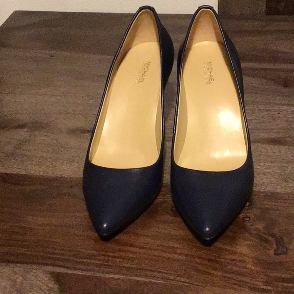“Michael Kors” Leather Heels